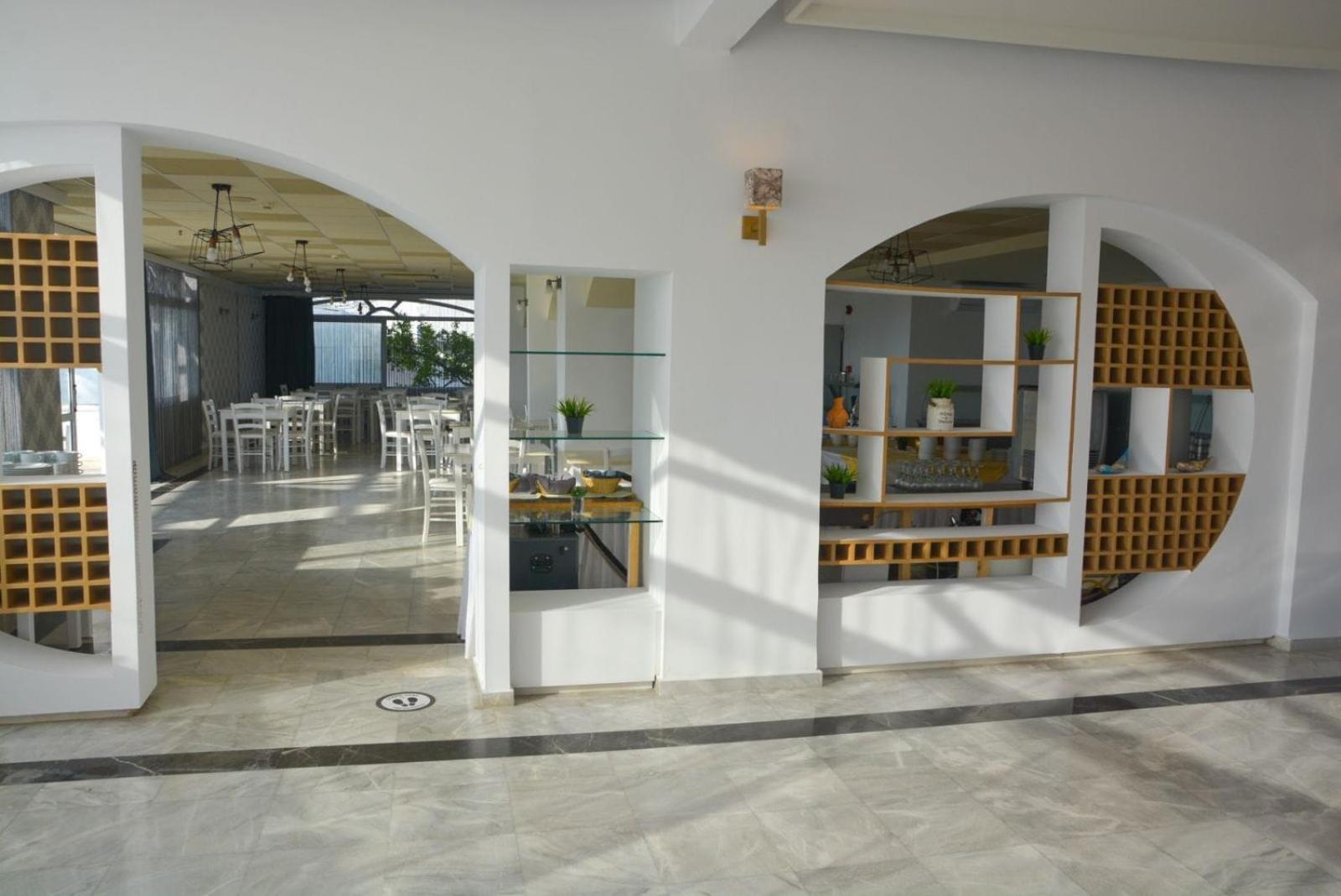 Adel Paradise Adelianos Kampos Bagian luar foto