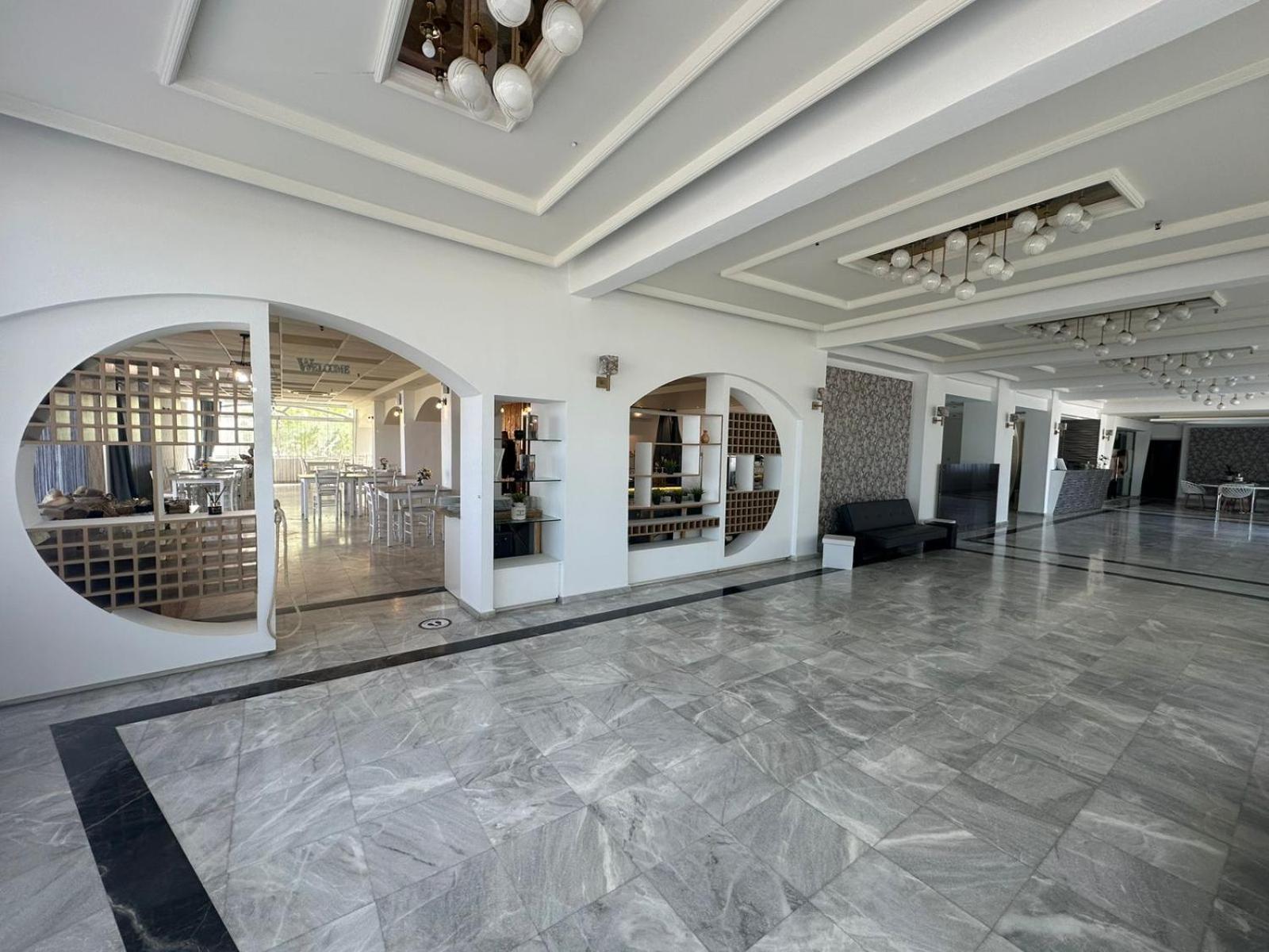 Adel Paradise Adelianos Kampos Bagian luar foto